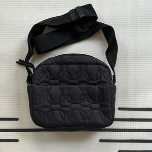 Lululemon quilted crossbody bag- OS